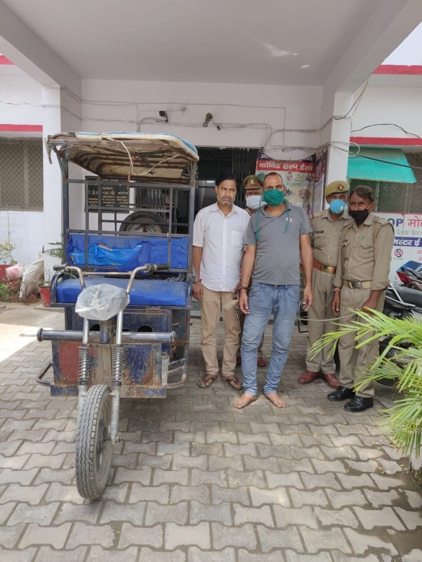 Two vicious members of e-rickshaw thief gang arrested