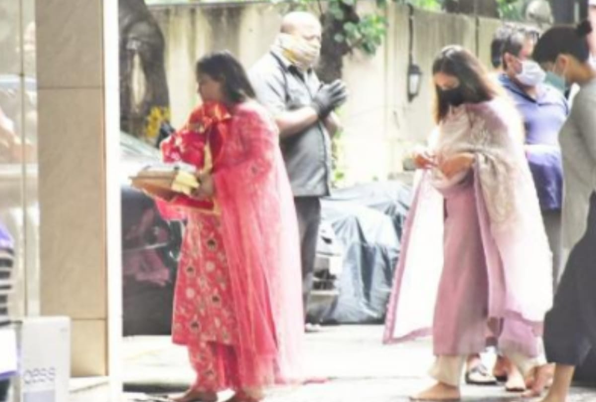 salman khan sister arpita khan sharma welcomes ganpati bappa idol