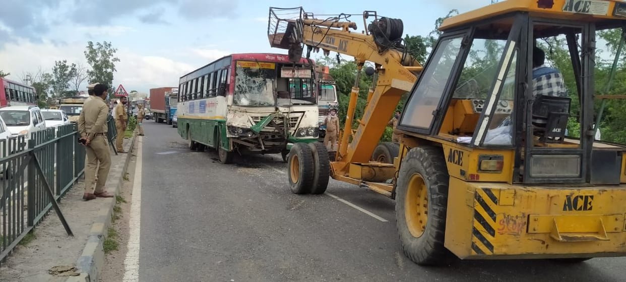 Roadways bus collided in Dumper on highway, 16 passengers injured