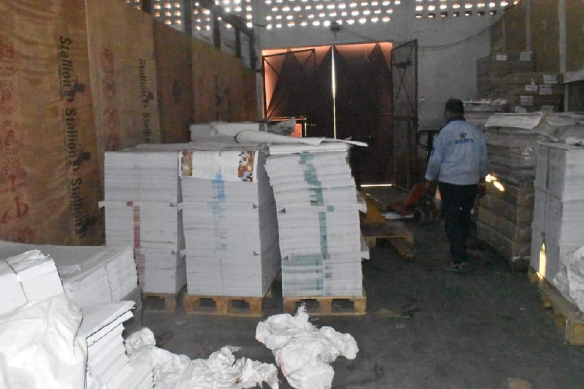 Meerut News: Proofs found in crores of rupees burnt papers, forensic investigation team reached samples at printing press late at night