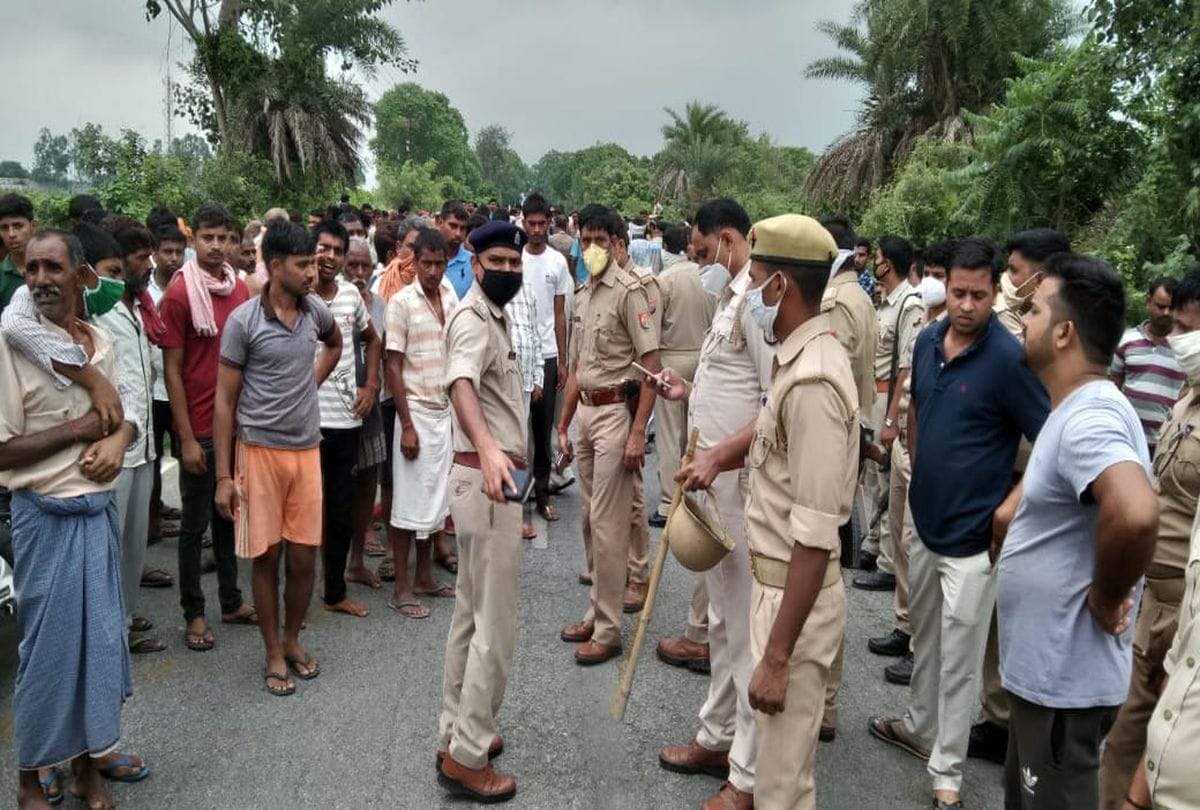 villagers blocked highway after young man dies in road accident in mainpuri