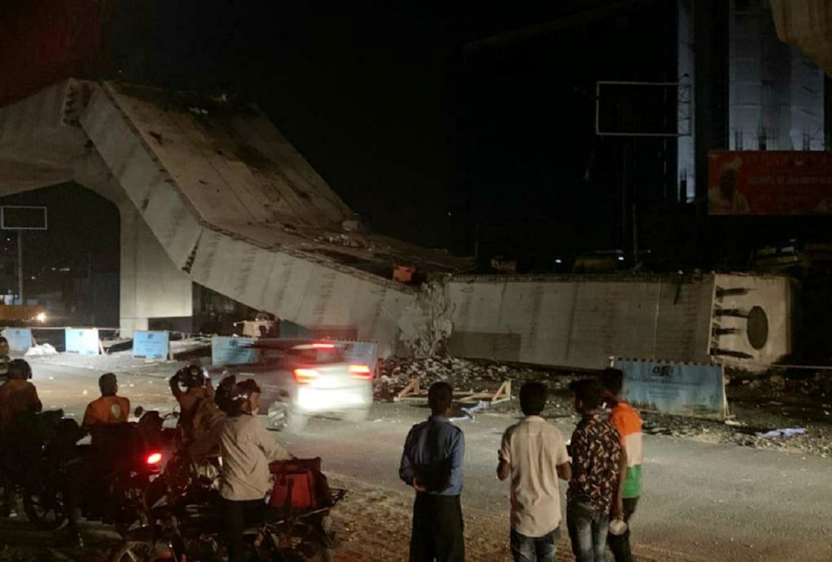 Underconstruction flyover falls down on Sohna road people feels like earthquake