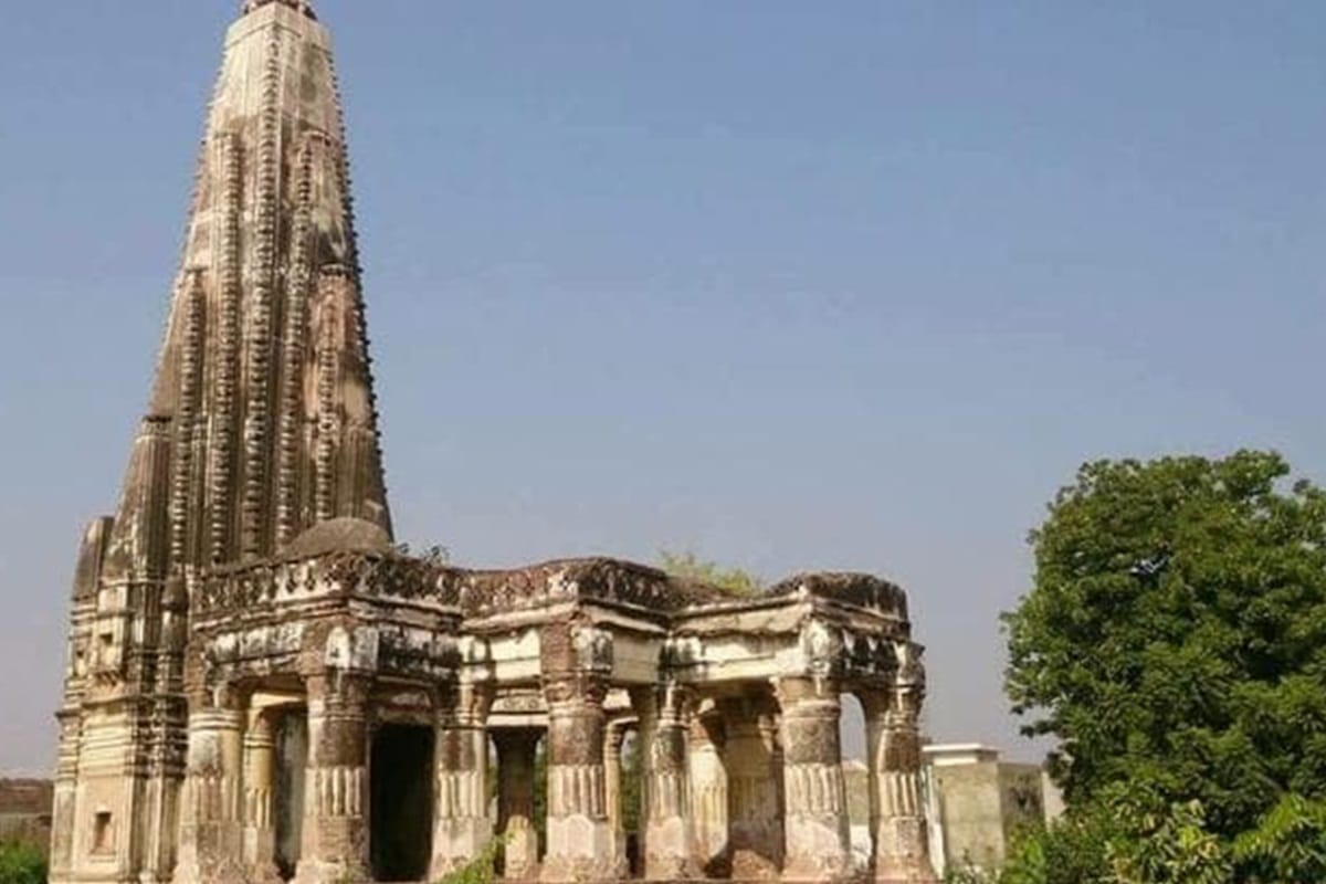 pakistan pre partition hindu temple allegedly demolished in Lyari police sealed construction site and start probe