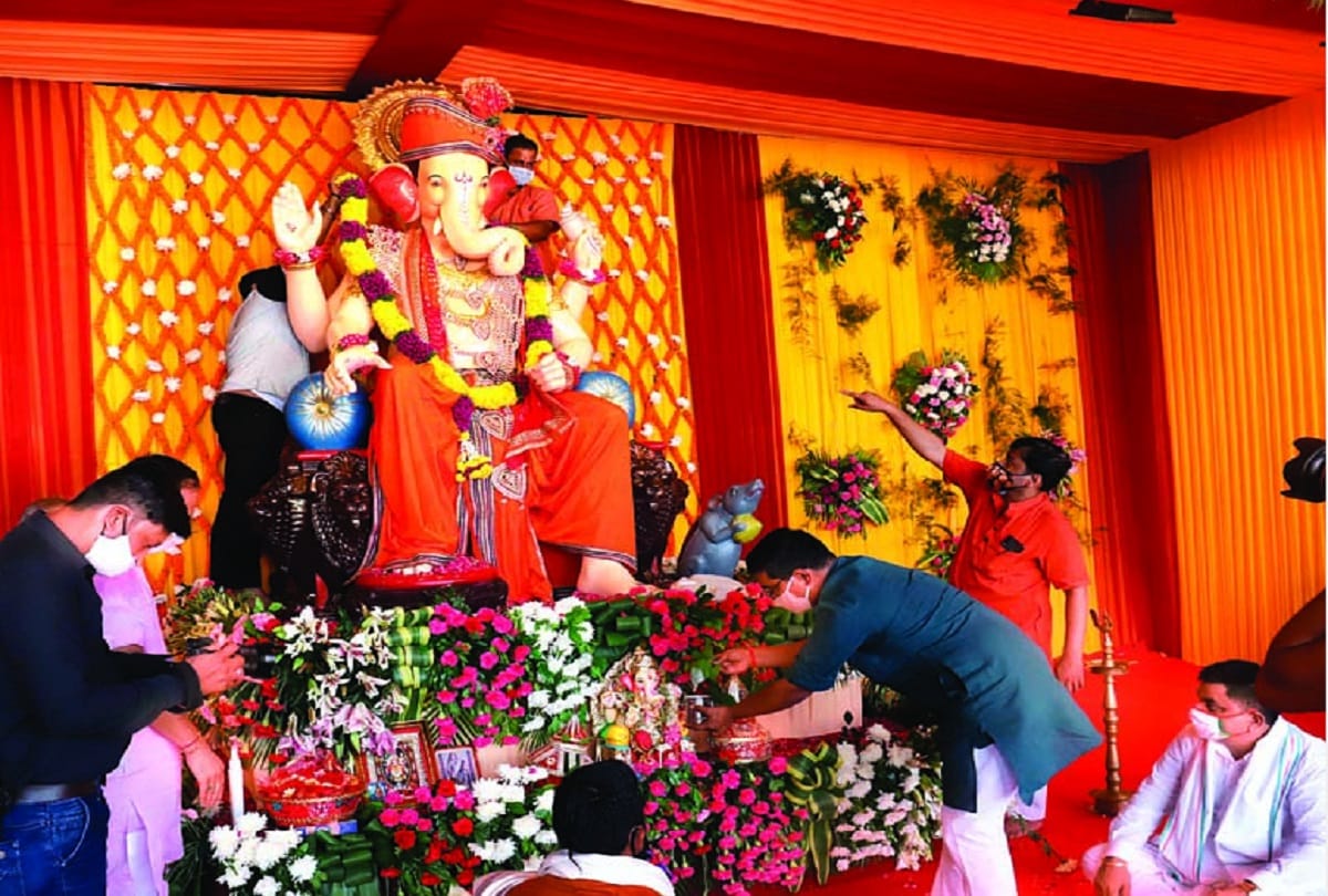 Devotees will pray to Bappa via Internet