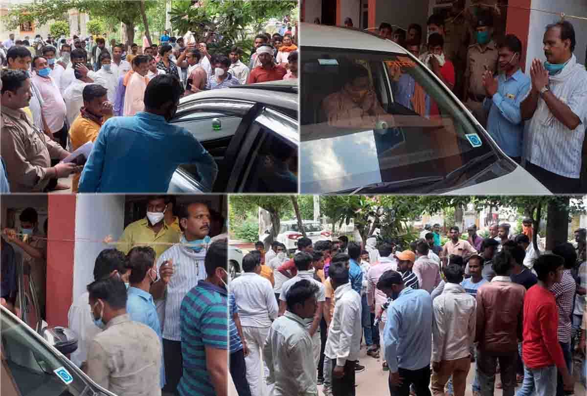 MPs reached the police station with three hundred supporters