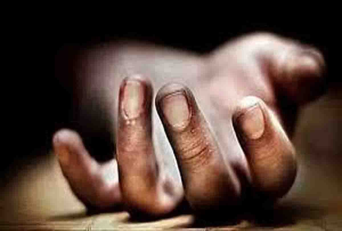 Death of two laborers in kanpur