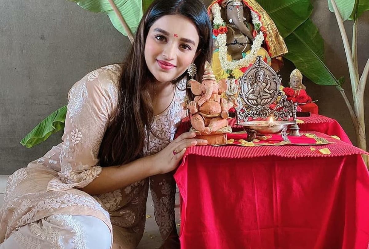 Ganesh Chaturthi 2022 How To Make Ganpati At Home From Soil or Clay In Hindi
