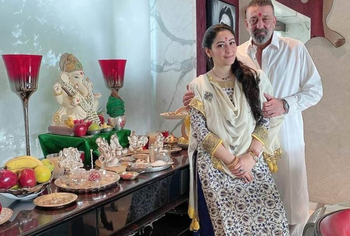 shilpa shetty shraddha kapoor to salman khan bollywood celebs bring ganpati at home