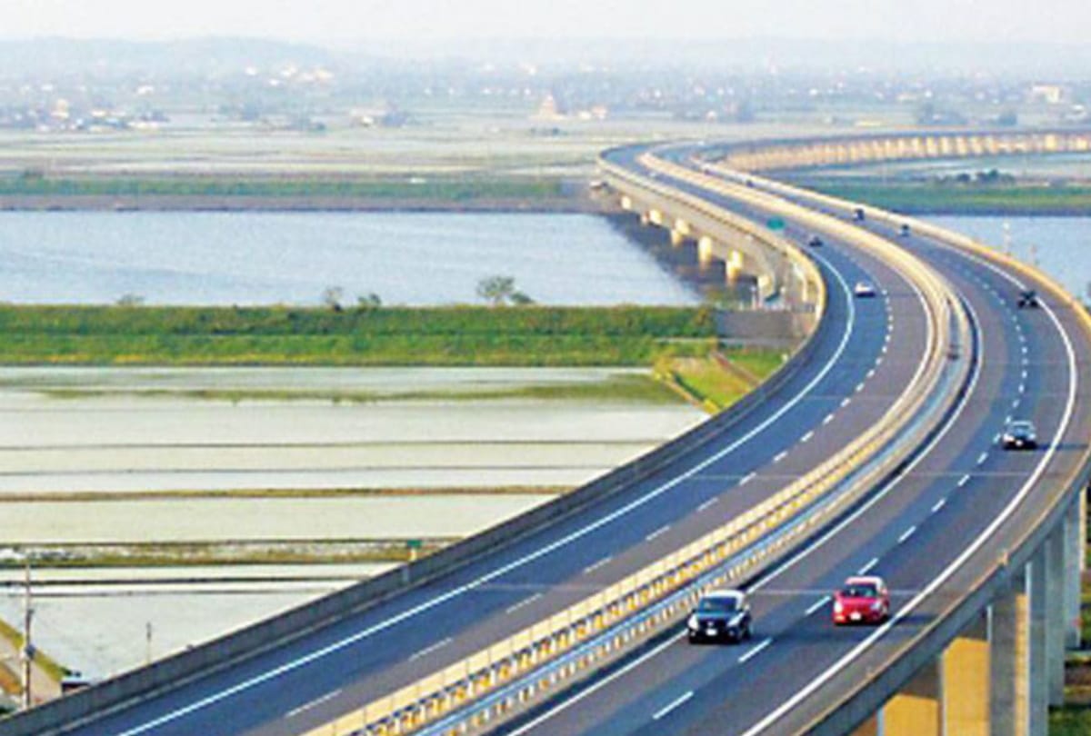 CM Yogi Adityanath permitted three crores for construction of first six-lane Padleganj-Naushad in Gorakhpur