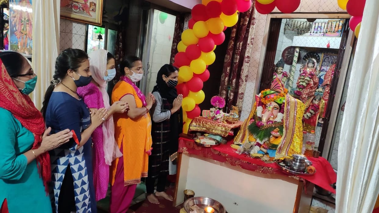 Home to home the king of Lal Bagh, Jai Sriganesh cheered