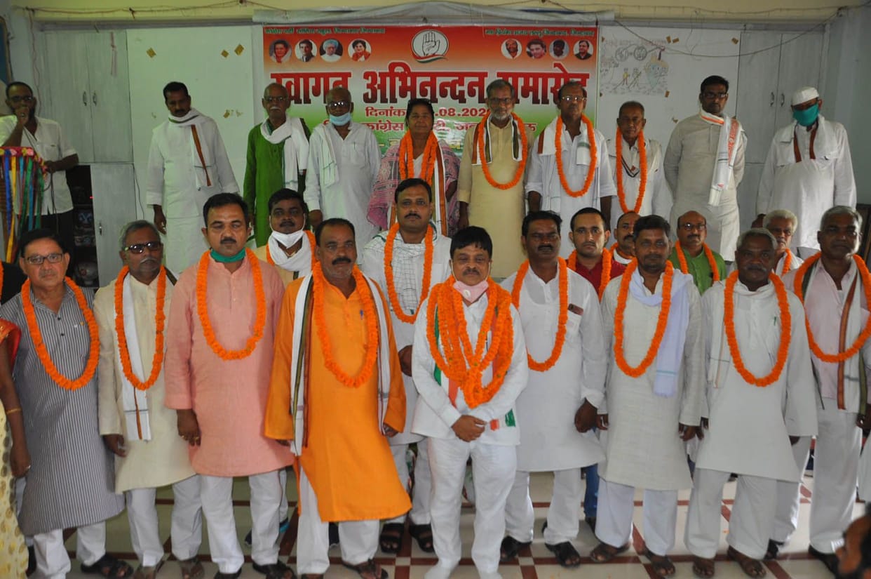 Newly appointed office bearers receive a grand welcome by wearing flowers