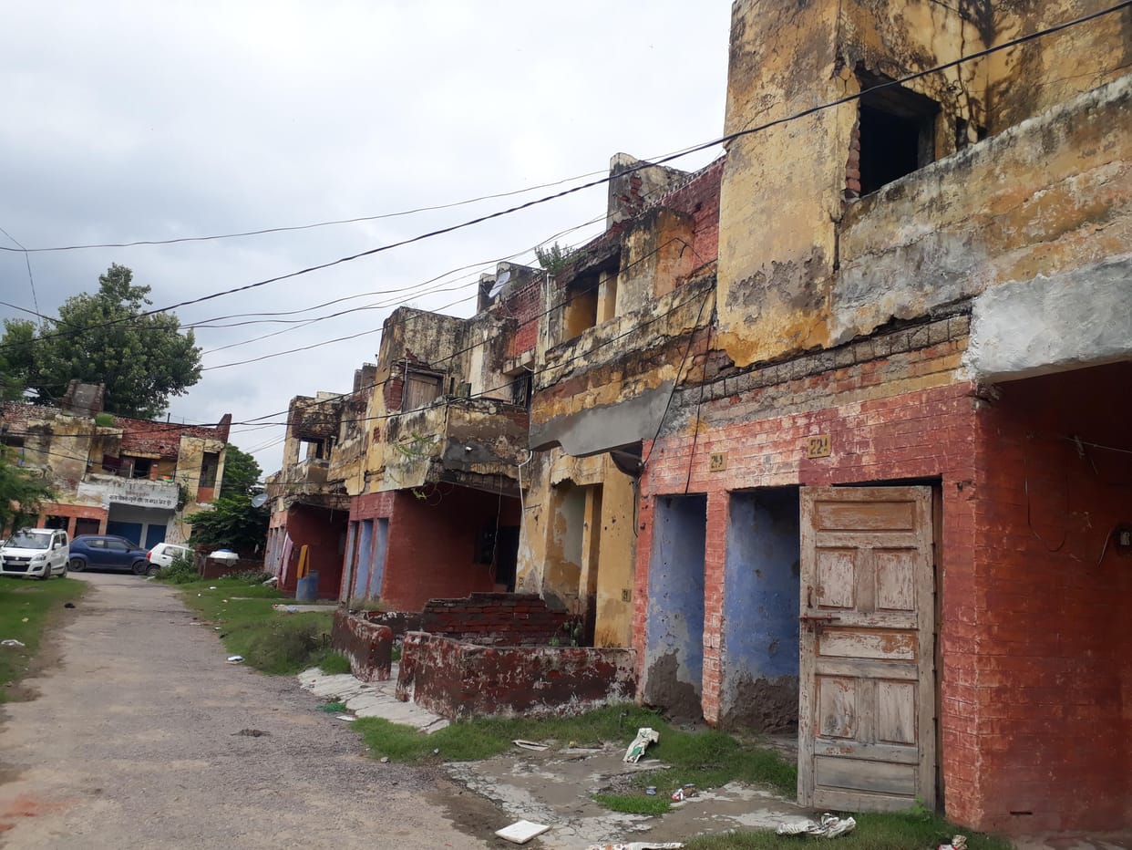 Government employee living in Shabby building