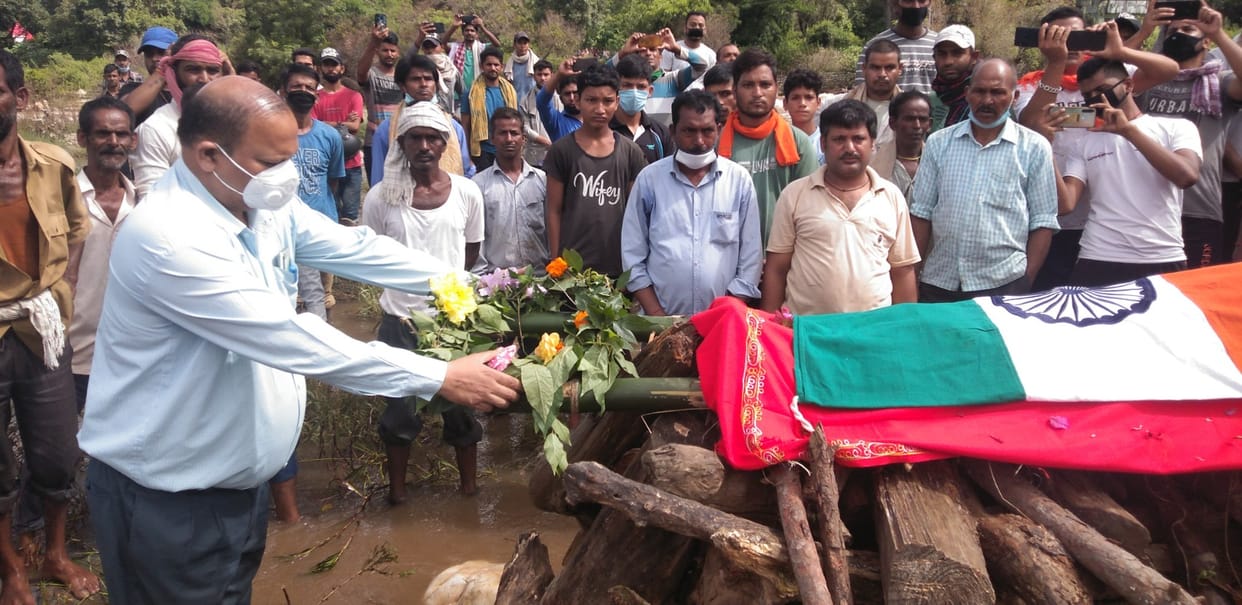 BSF jawan cremated with military honor