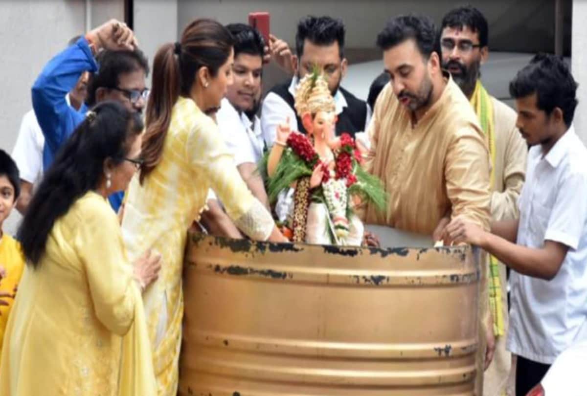 Ganesh Visarjan 2020 Shahrukh Khan Shilpa Shetty Shraddha Kapoor Eco Friendly Ganpati Visarjan At Home