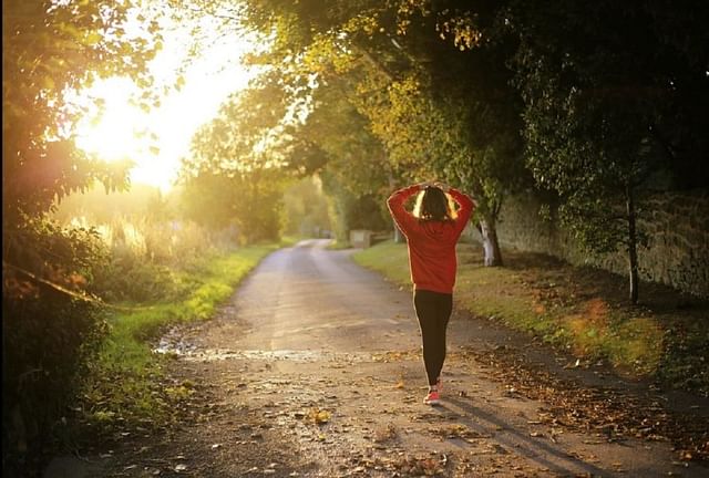 walking may lower risk for heart attacks and strokes know health benefits of daily walk