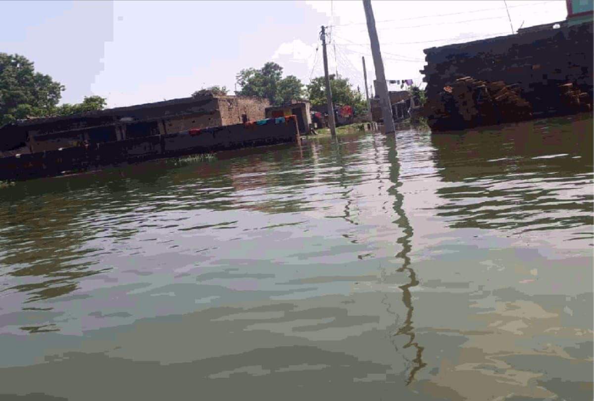 Sharda river flows on high water level many villages in danger zone villagers facing problems