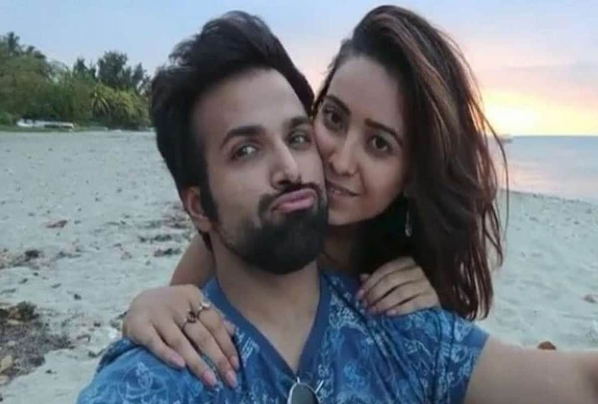 rithvik dhanjani ex girlfriend asha negi birthday: rithvik dhanjani shared romantic post for actress and ex girlfriend asha negi on her birthday