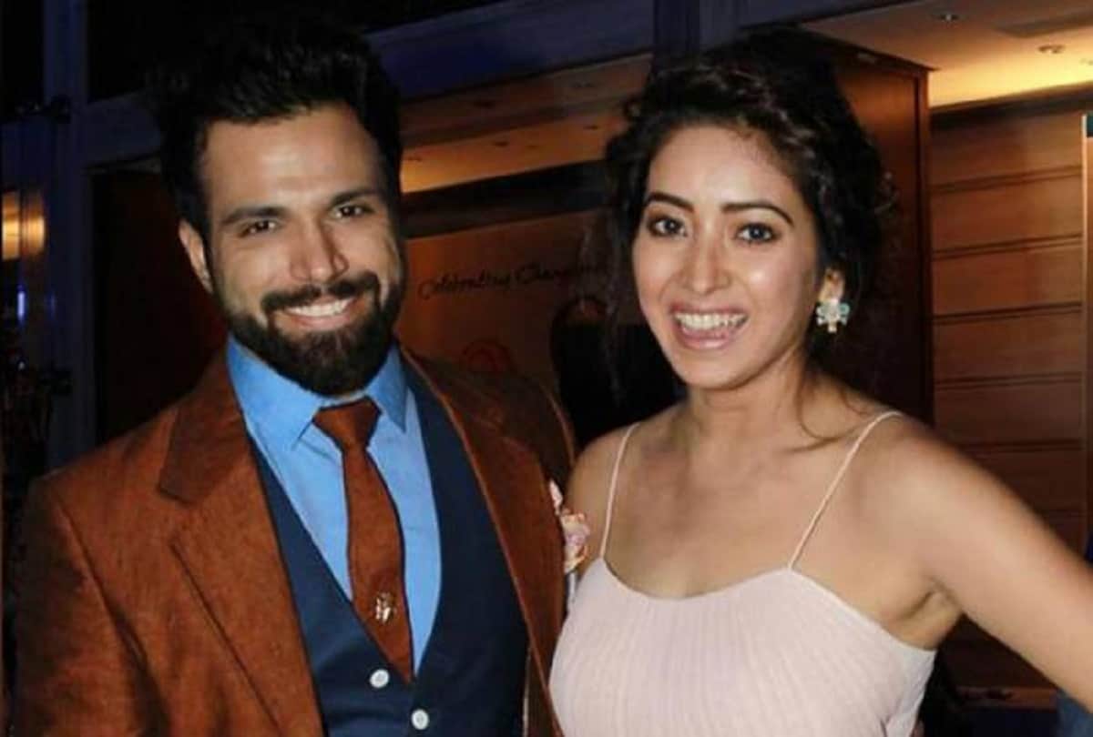 rithvik dhanjani ex girlfriend asha negi birthday: rithvik dhanjani shared romantic post for actress and ex girlfriend asha negi on her birthday