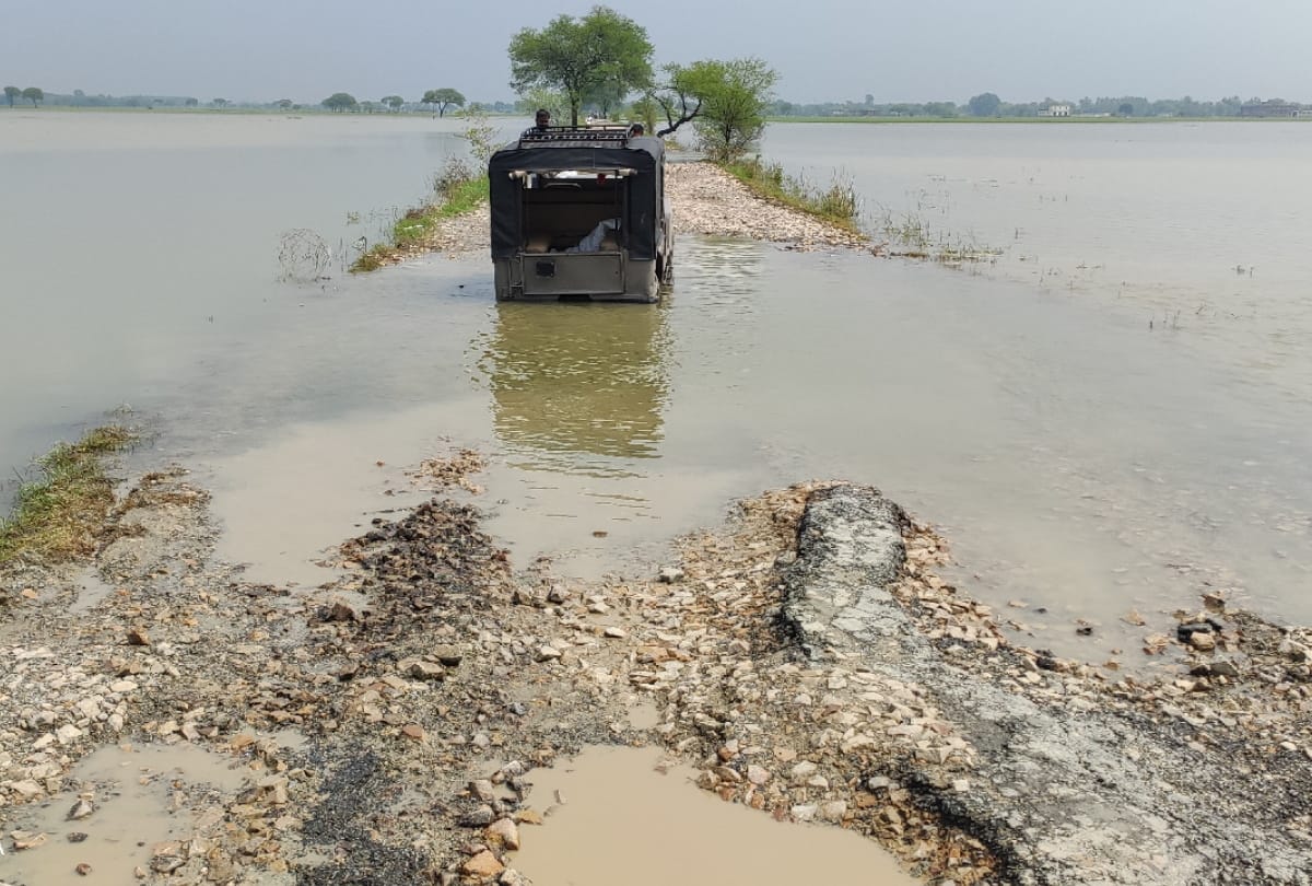 Gorakhpur Flood News: Ghaghra river still flowing above danger mark in Gorakhpur division