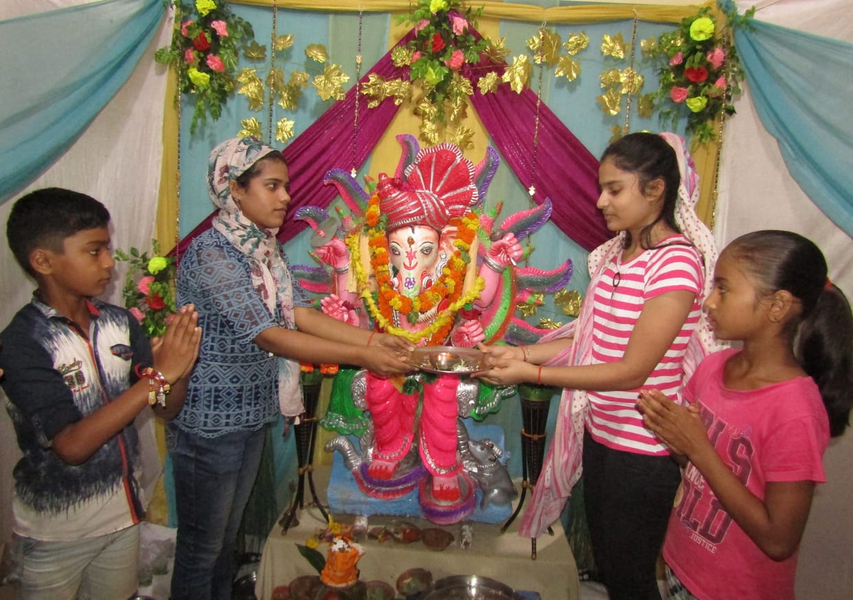 During the corona crisis, Lord Ganesha is staying in a faithful home