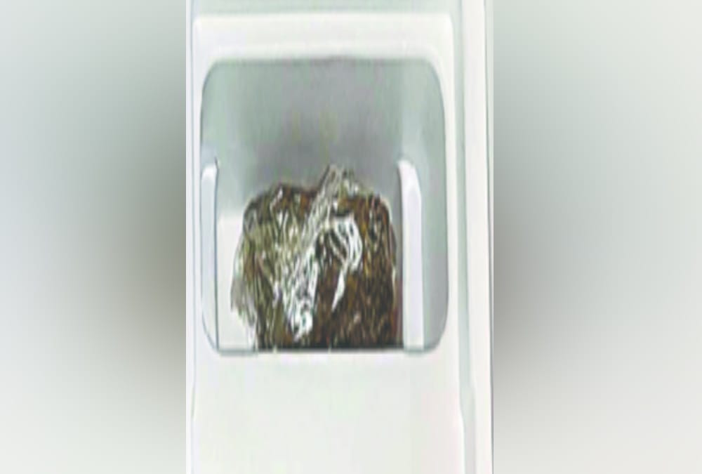 Stone Found in Smartphone Box after purchased by online Shopping in kotdwar