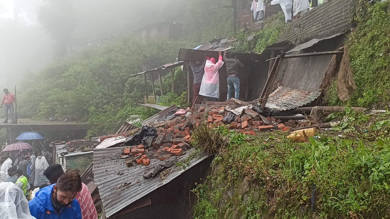 mussoorie news: shifan court encroachment removing starts, police force deployed