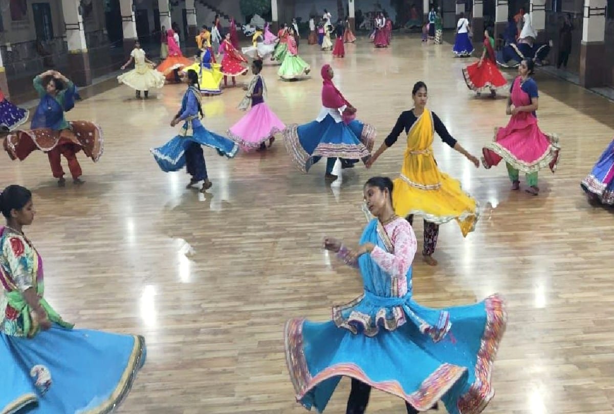 Gahvarvan Barsana is witness to the Maharas of Radhakrishna