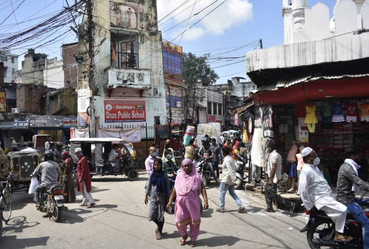 Gorakhpur lockdown open after two days heavy traffic jam in city