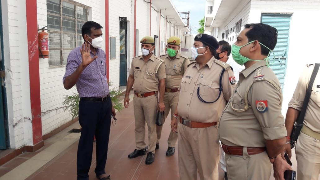 Administration inspects schools in Khatauli