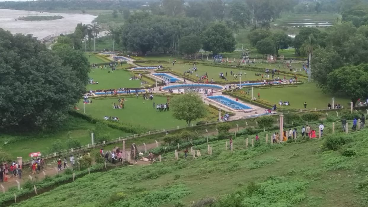 3.87 lakh water released from matatila dam