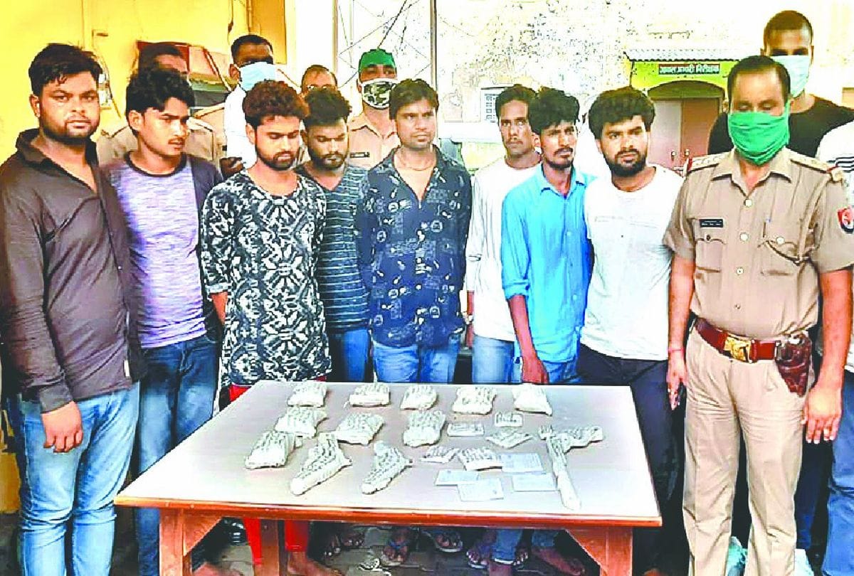 bjp leader is gang leader of robbers gang in agra
