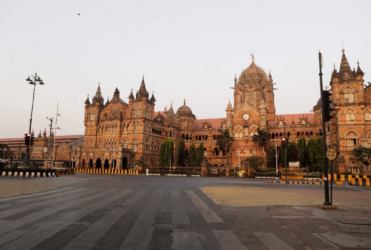 Coronavirus hit maharashtra economy to contract by eight percent in FY21
