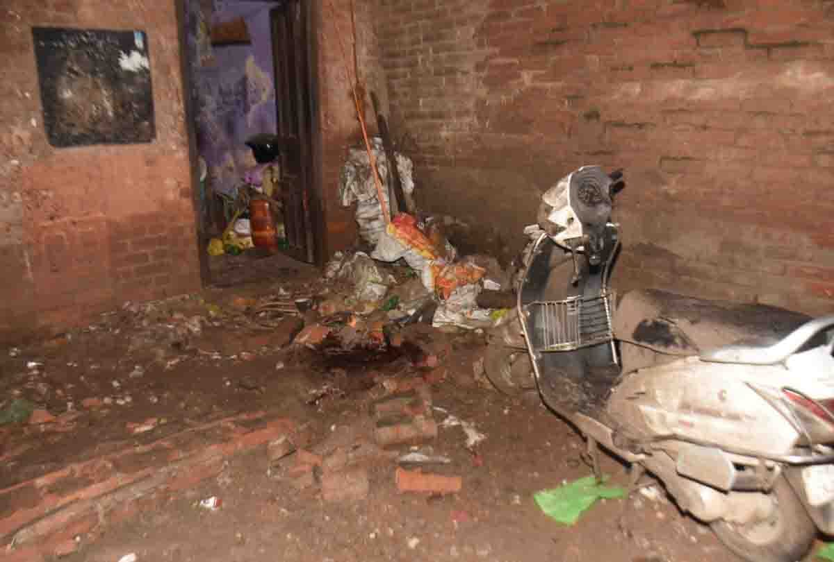 Bomb blast in Kanpur amid terrorist threats in UP