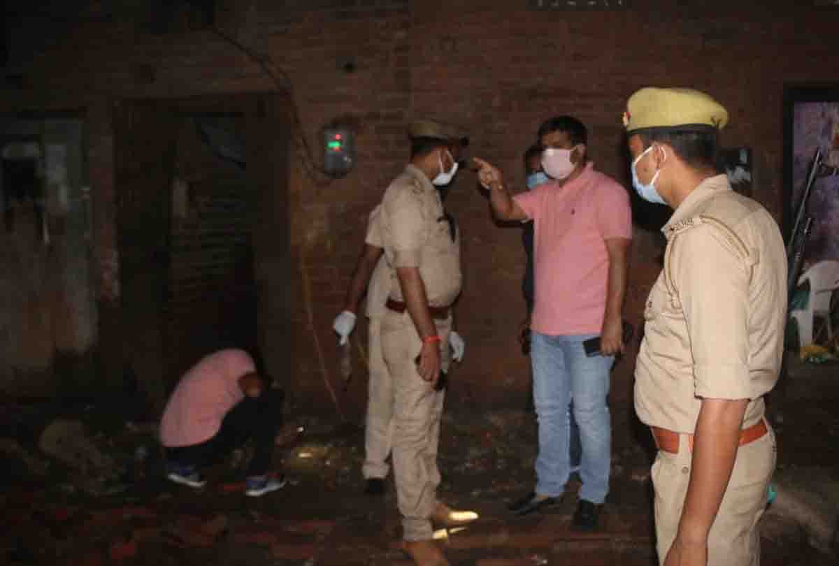 Bomb blast in Kanpur amid terrorist threats in UP
