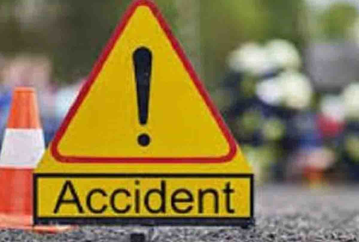 Tempo overturns due to magic collision, young man dies