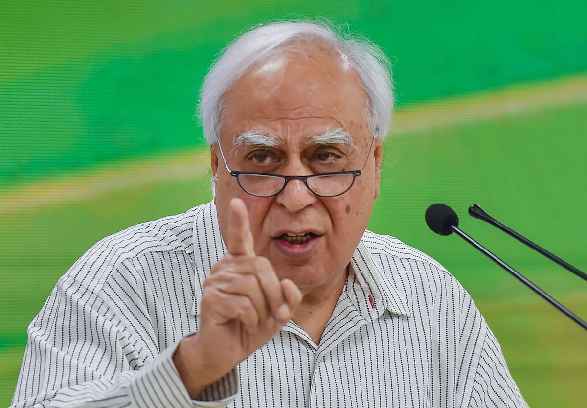 Maharashtra political developments: Sharad Pawar undeterred, claims Raut; says this 'circus' won't last long