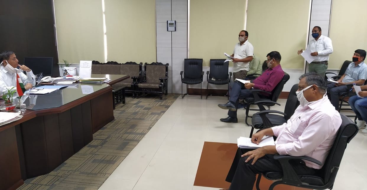 25 applications on the industry portal are awaiting approval