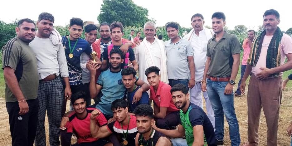 vibhpuri team defeated Chhata team