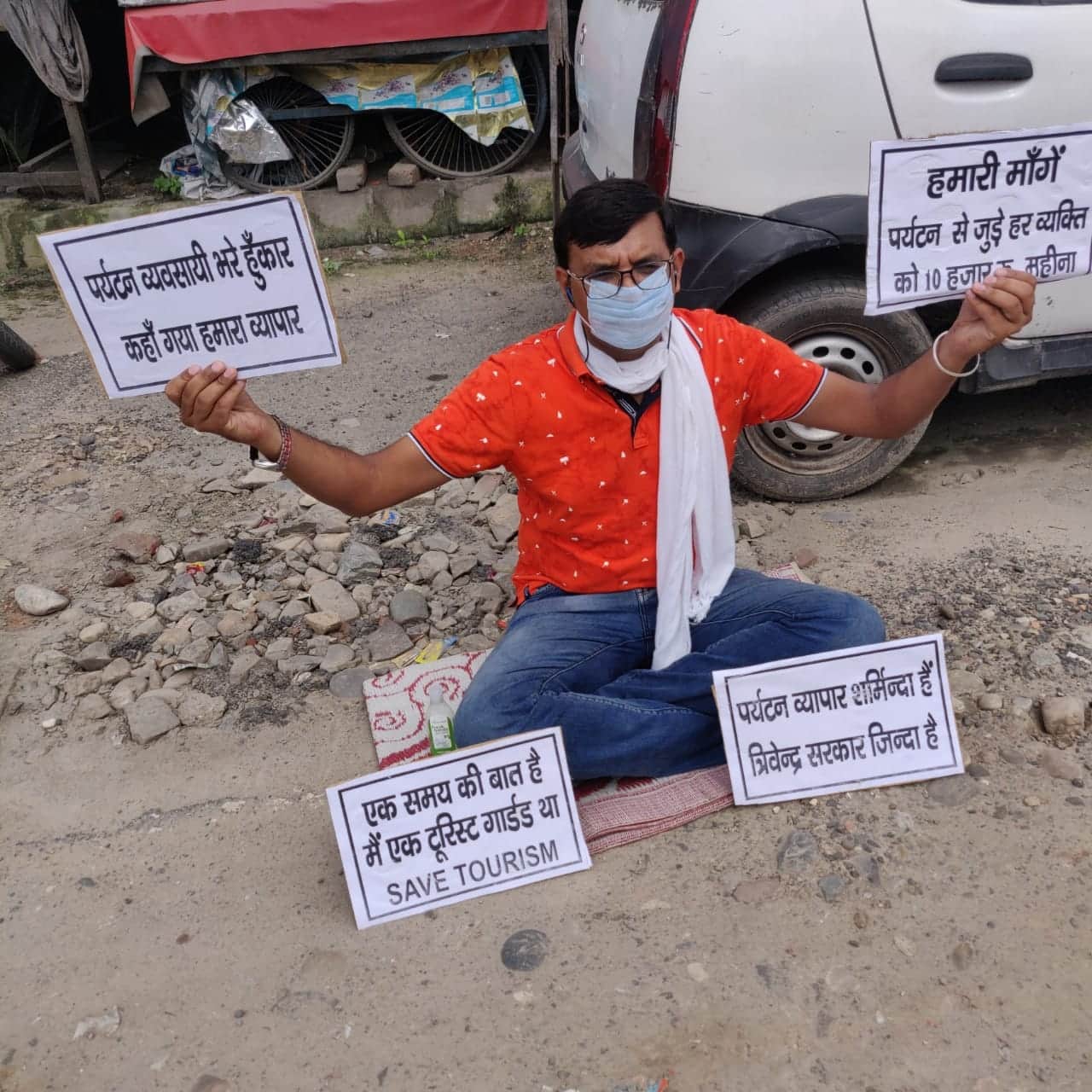 coronavirus in uttarakhand latest news : haridwar taxi maxi and tour travel association protest photos