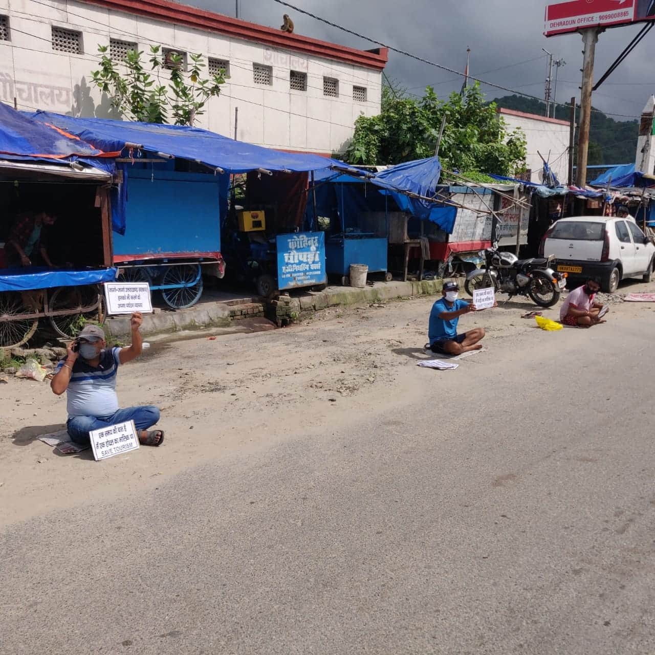 coronavirus in uttarakhand latest news : haridwar taxi maxi and tour travel association protest photos