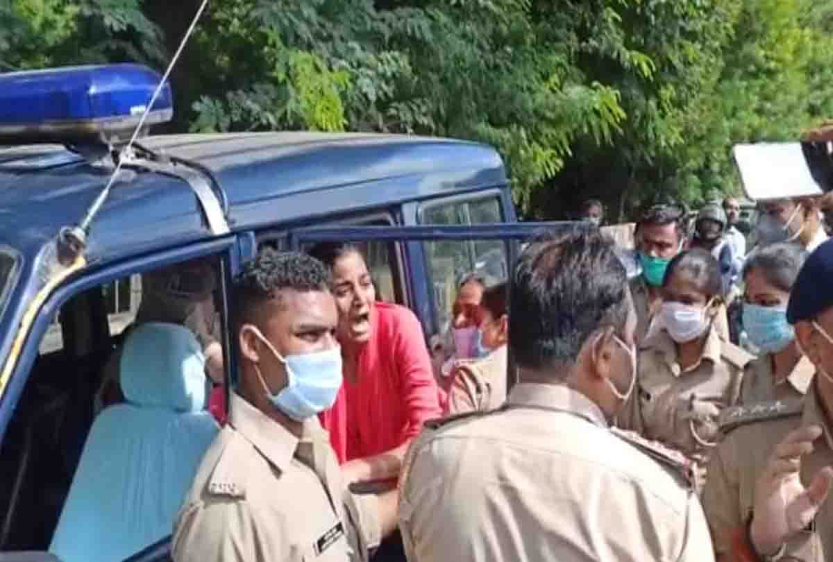 Kanpur Kidnapping Case: Father-sister clash with police on strike