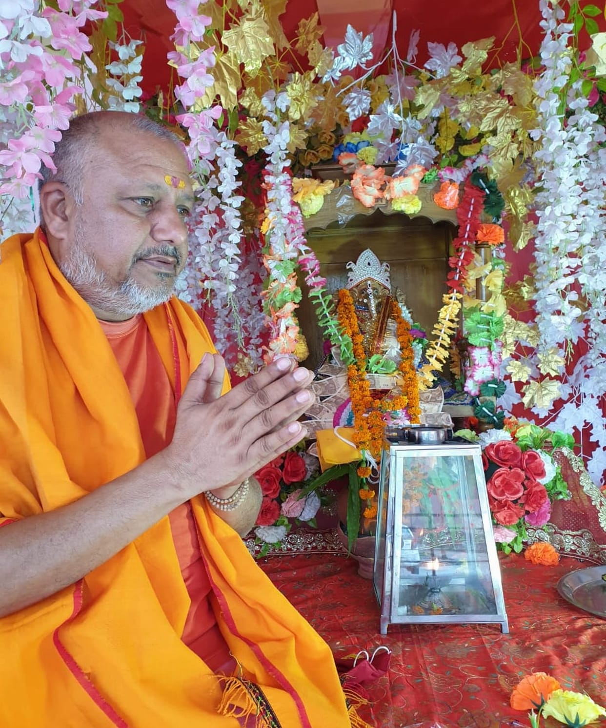 Duly worshiped idol of Ganeshji of Dhatu Deity