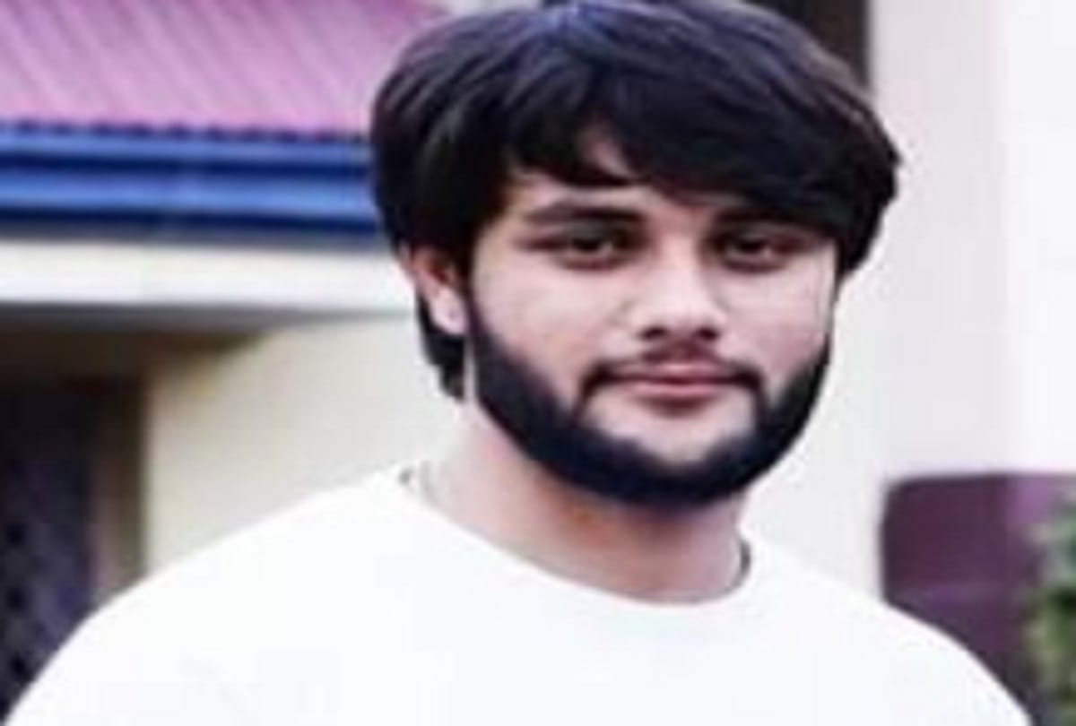 Ghaziabad councilor husband who is accused of murder writes post on social media picture abhi baki hai