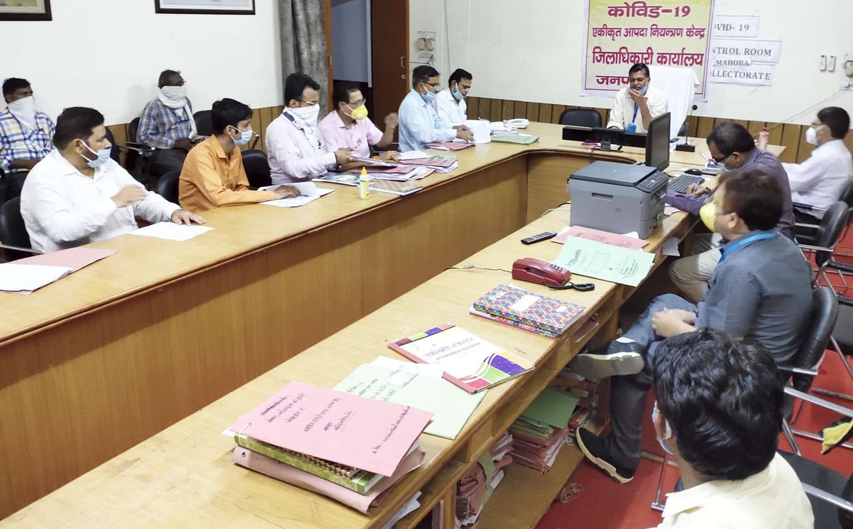 100 percent antigen test in corona affected areas in mahoba