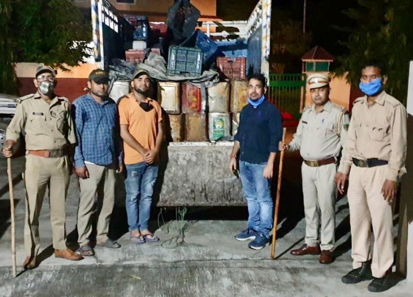 111 tin lease filled pickup, driver absconding