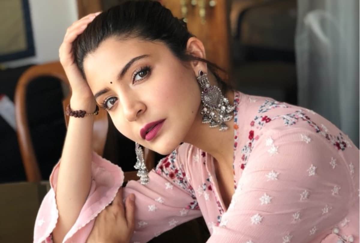 wear heavy earrings without pain like bollywood actress