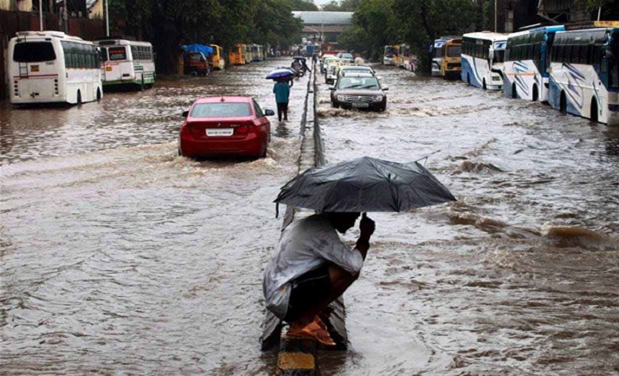 Till Saturday across the country will continue with intermittent and heavy rains