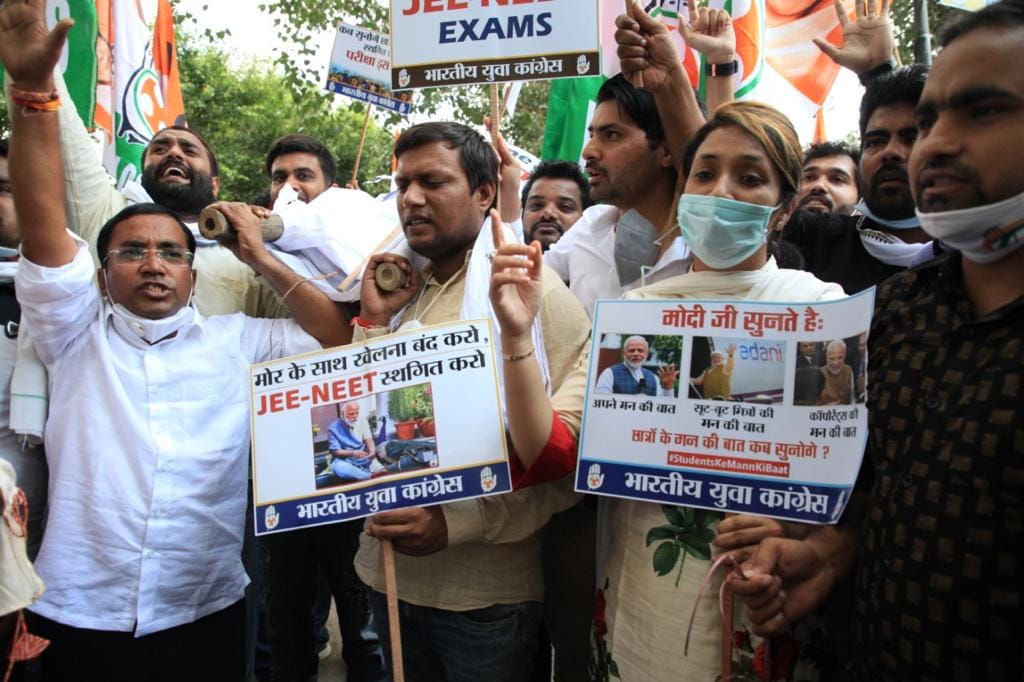 jee neet 2020 news updates controversy politicians against conducting jee main and neet exam in coronavirus pandemic