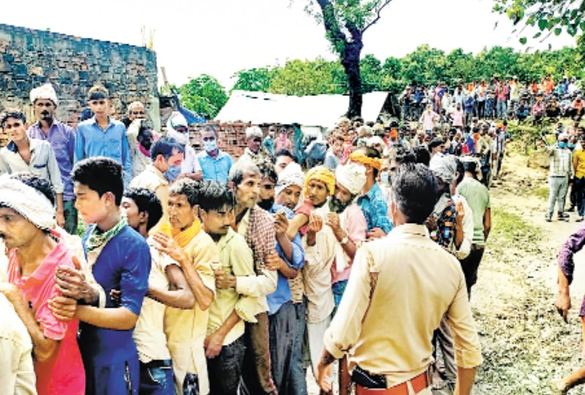 farmers are worried for urea in lucknow and near by areas