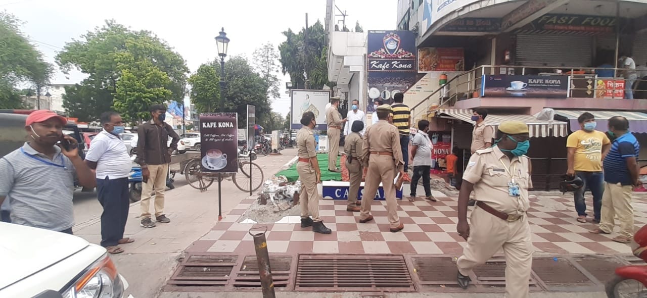Prayagraj News: Ateeq Ahmed Five properties of 25 crore seized Yogi Government Uttar Pradesh